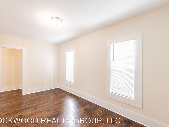 5th image of 429 E Carson St #11850081