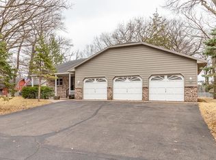 5439 264th St, Wyoming, MN 55092