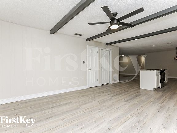 3rd image of 2224 King Richards Ct
