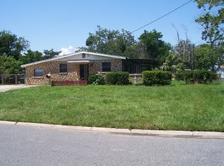 925 Amberjack Ln, Atlantic Beach, FL 32233