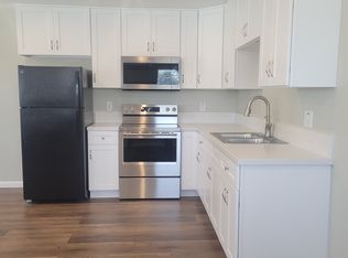 5551 5551 1/2 Lemon Ave, Long Beach, CA 90805