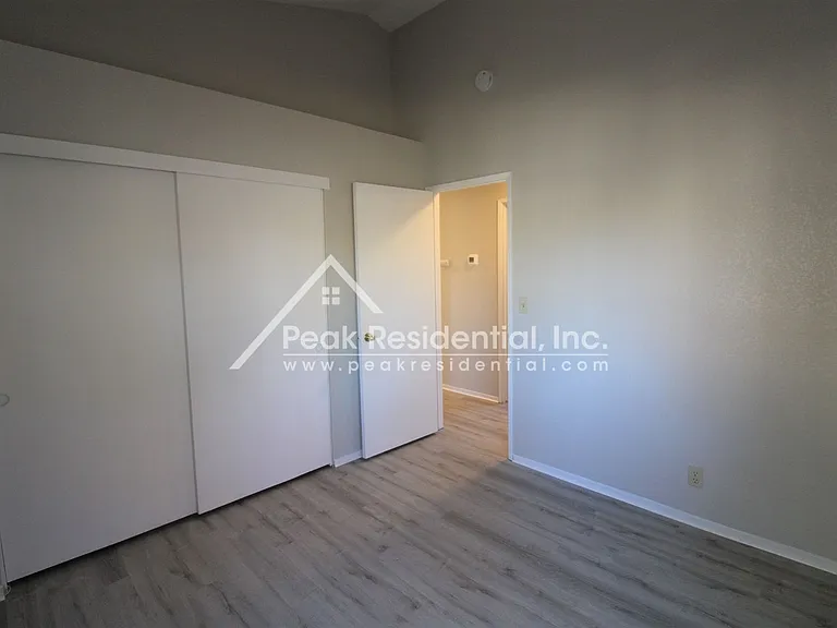 4780 Camino Royale Dr — Photo 18