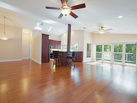 5th image of 5484 NW 55th Dr