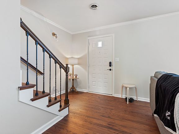 5th image of 2172 Memorial Dr APT A7