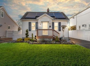 6 Frank Ave, Bellmore, NY 11710