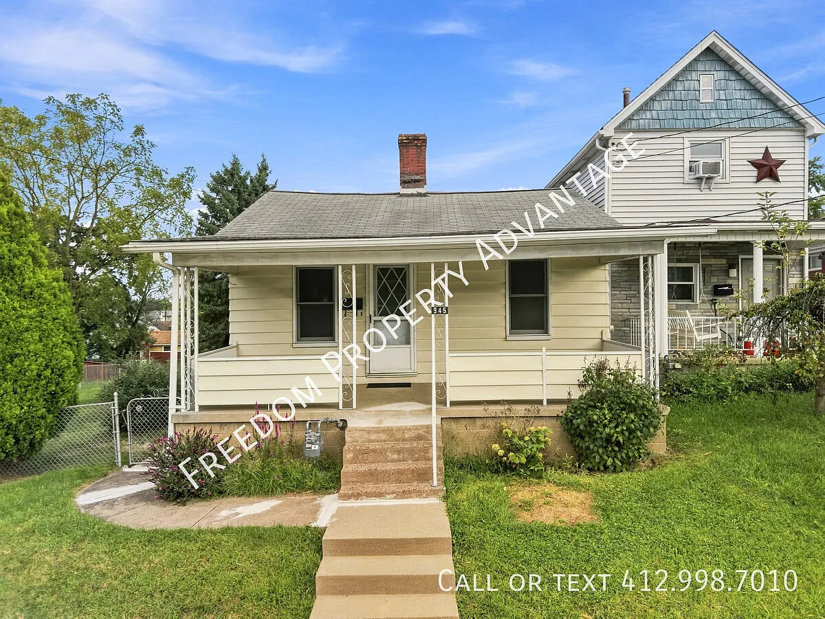 945 Fayette St- Washington — Photo 2
