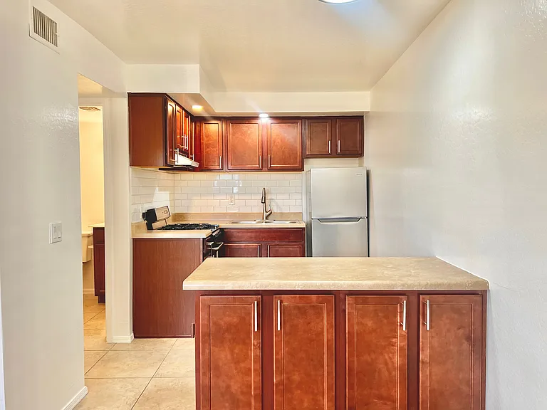 Apache Lofts — Photo 13