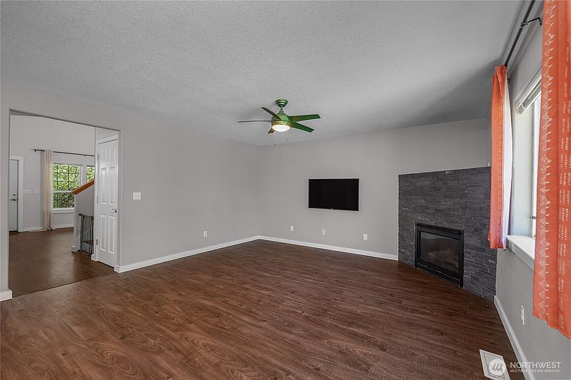 5th image of 7135 Southwick SW