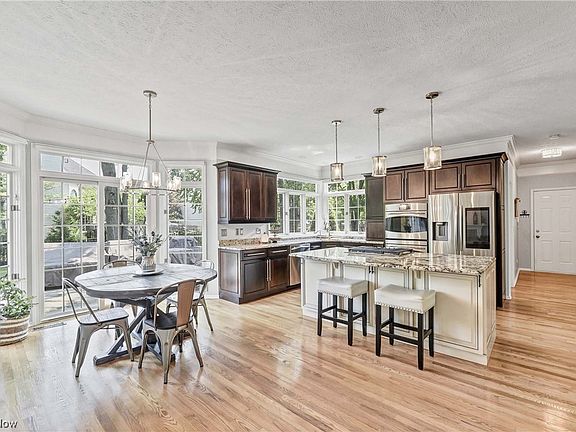 2nd image of 2656 Broadmore Ln