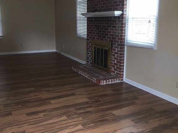5th image of 1521 Windtree Pl