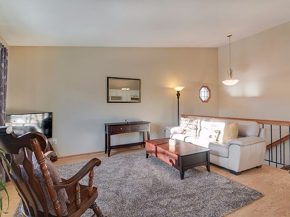 5th image of 753 Buckingwood Ct
