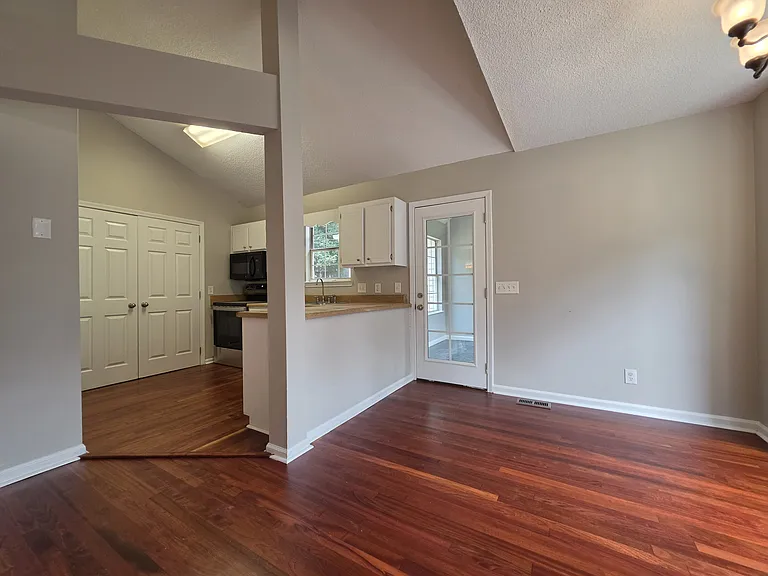 503 Dunwoody Dr — Photo 15