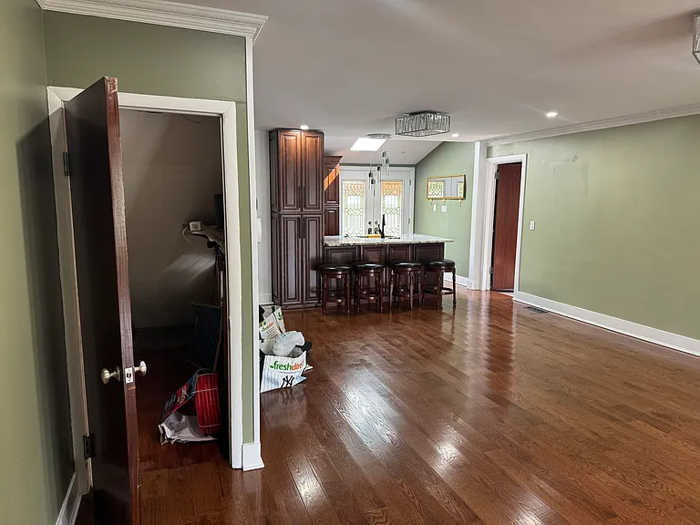Walnut Ln — Photo 9