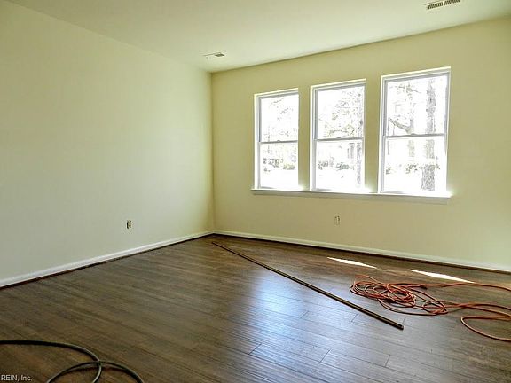 4th image of 621 Bethune Dr