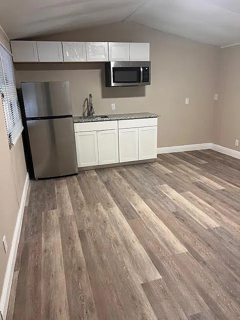 1 bed, 600 sqft, $1,100 — Photo 2