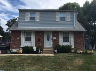 2913 Carnation Ave, Willow Grove, PA 19090