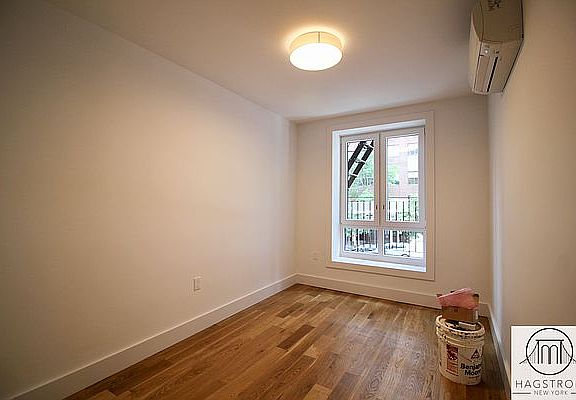 3rd image of 223 E 96th St #2FF