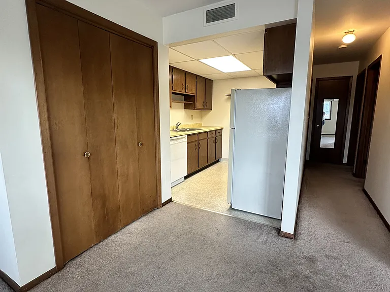 109 Fisk Ave #9 — Photo 8