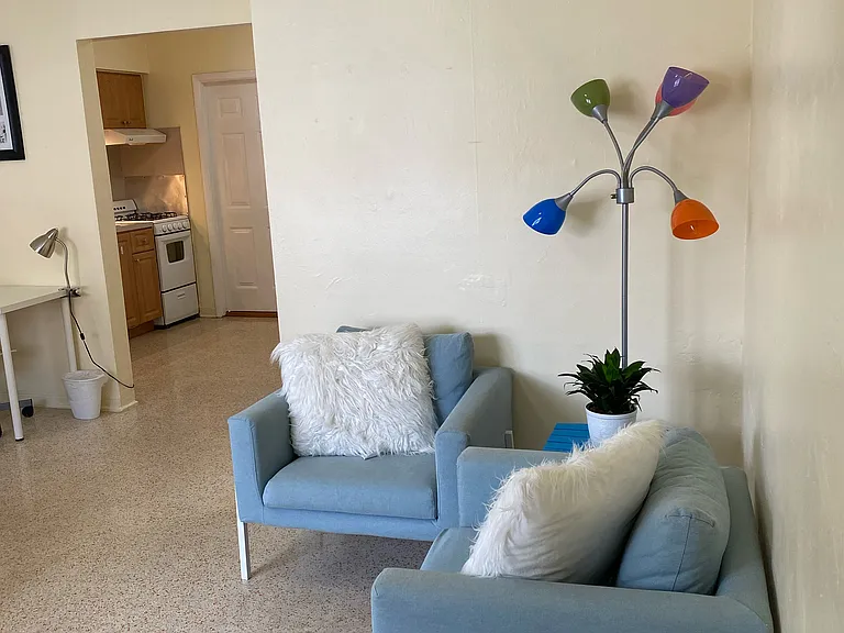 2915 SW 1st Ave #4 — Photo 7