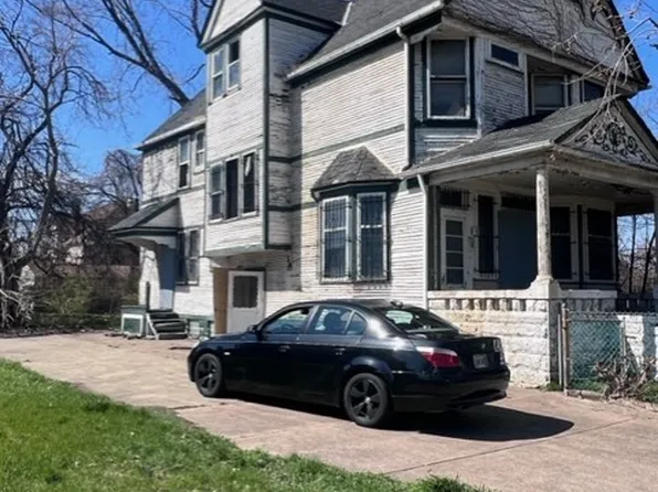 2380 E 40th St, Cleveland, OH 44104