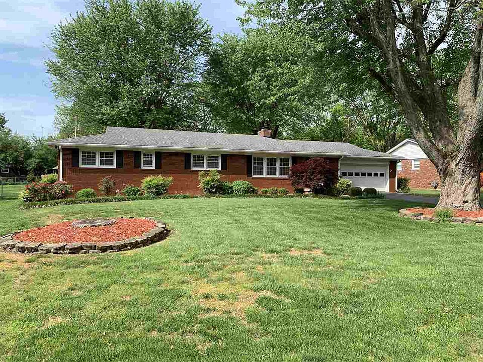 1st image of 475 Ashmoor Ave