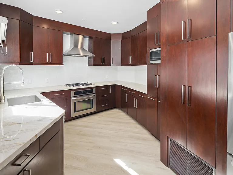 706 Kettner Blvd — Photo 3