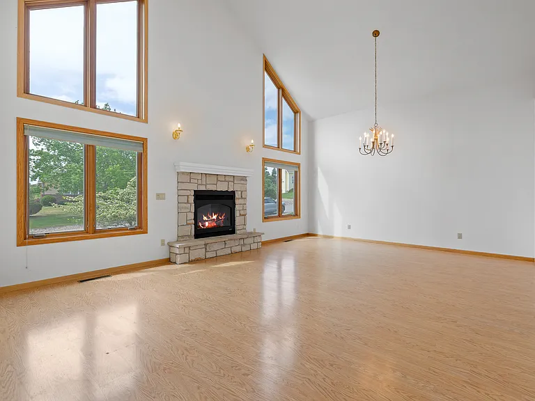1132 Enchantment Rd — Photo 28