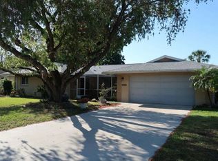 4882 Greencroft Rd, Sarasota, FL 34235