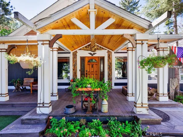 258 Grandview Rd, Twin Peaks, CA 92391