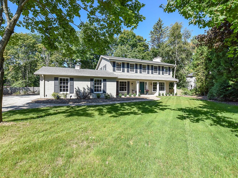 1st image of 9029 N Lake Dr