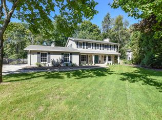 9029 N Lake Dr, Bayside, WI 53217