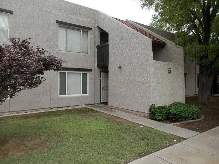 1st image of 1927 E Hampton Ave Unit 228