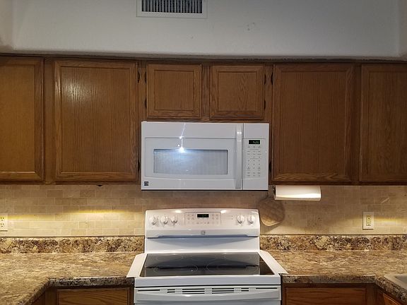 5th image of 2205 Bombay Dr
