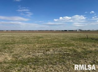 820 Darnall Dr, Geneseo, IL 61254