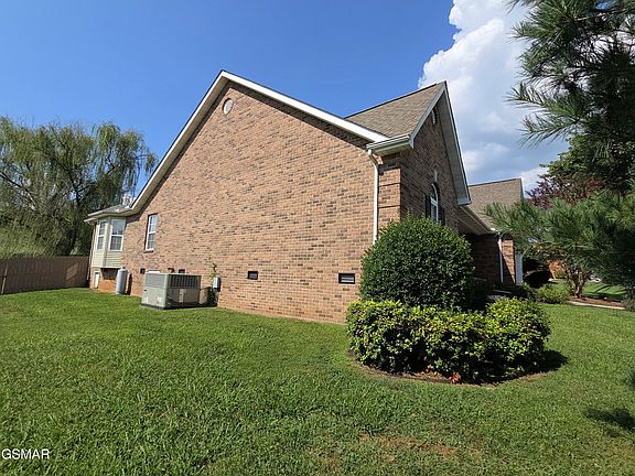 4th image of 455 Lager Dr