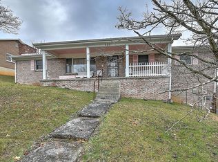 226 Avondale Ln, Bristol, VA 24201