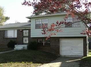 661 Old Pine Rd, Birmingham, AL 35214