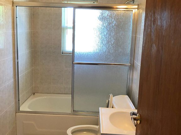 5th image of 45 Ronald Ave #2