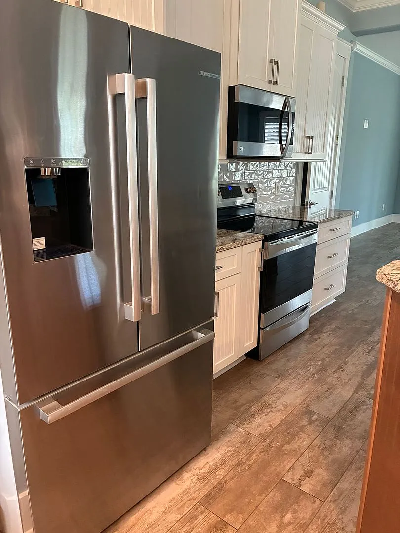 Huge home in the Gated Waterbridge Subdivision! — Photo 3