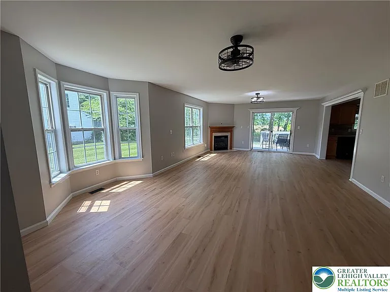 4157 Walter Rd — Photo 9