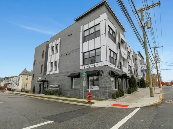 255 Ridge Rd #201, Lyndhurst, NJ 07071