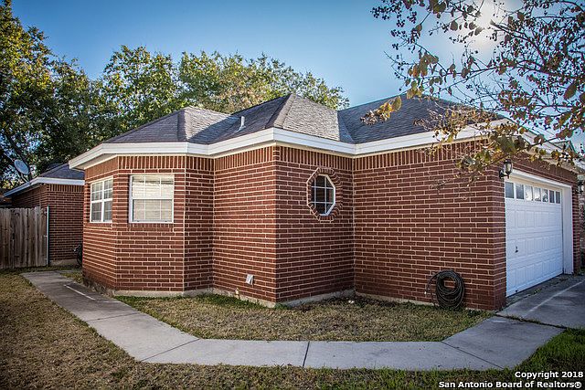 1st image of 1647 Honeysuckle Ln