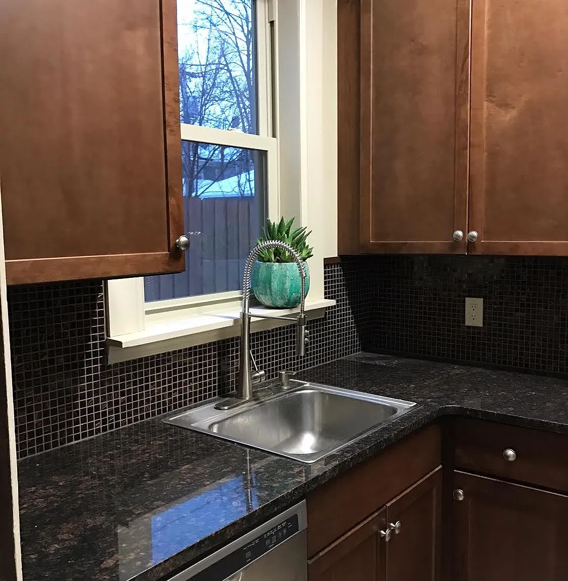 615 W Ferry St — Photo 1
