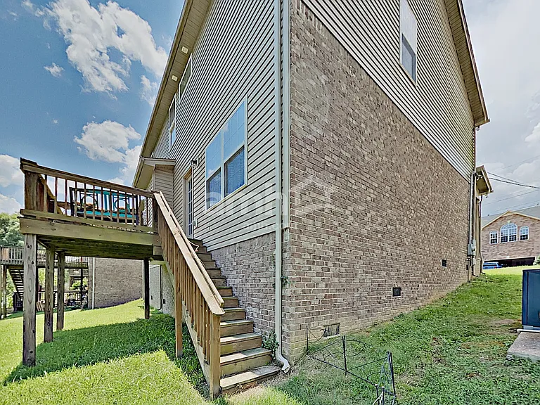 6943 Calderwood Dr — Photo 17