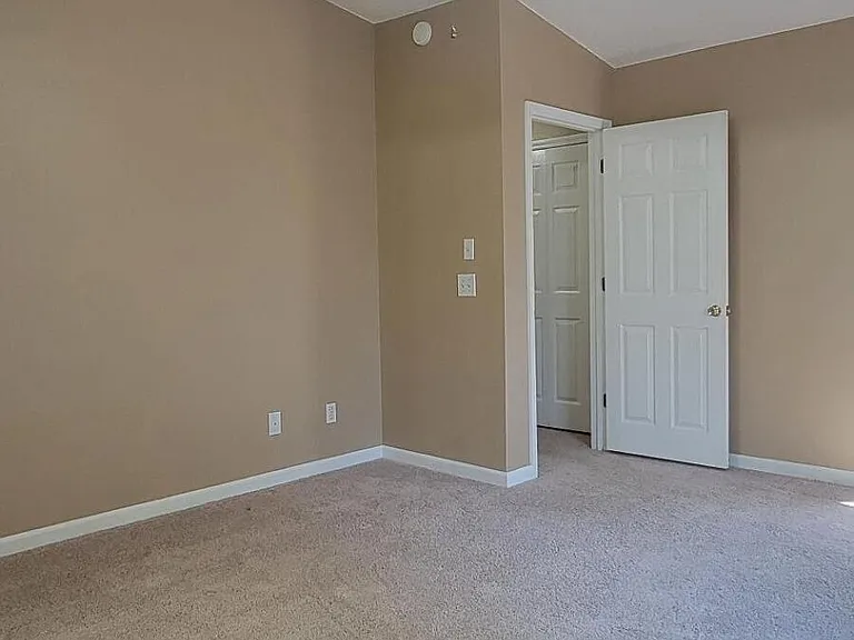 105 Sunshine Ln #A — Photo 31