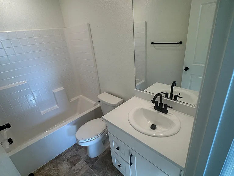5161 Rowel St — Photo 25