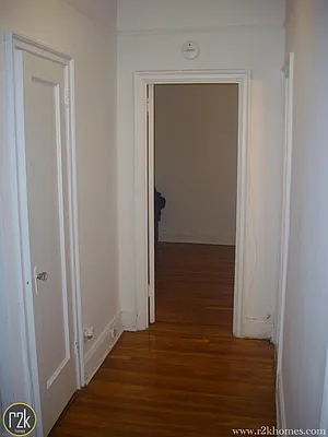 Rented by Realty 2000 Corp | media 43