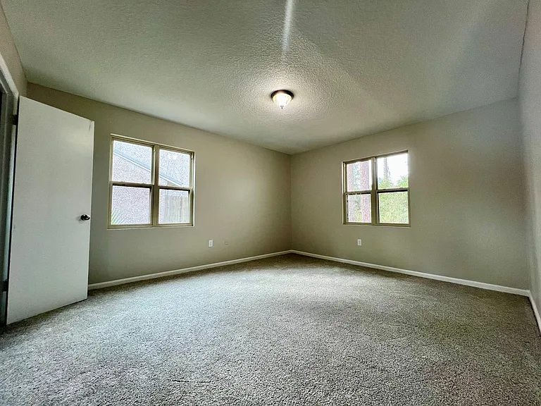 905 Brett Dr #E — Photo 12