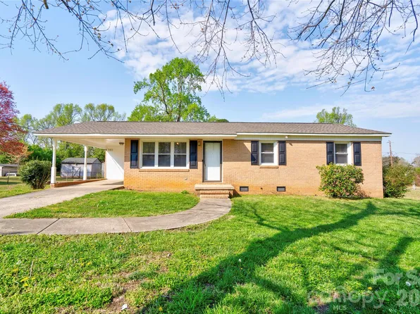 1904 Sulphur Springs Rd, Lawndale, NC 28152