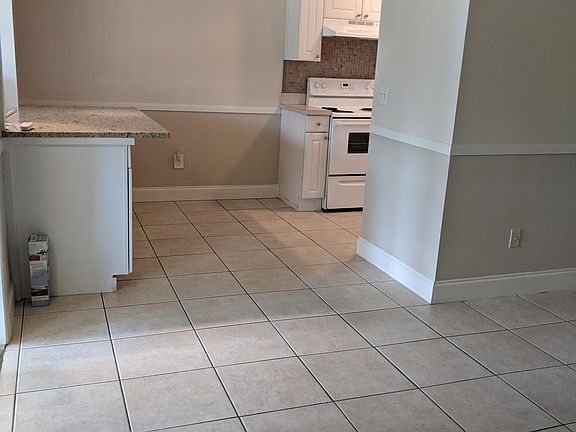 4th image of 3100 Hartford St N APT 111